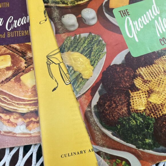 VINTAGE Cook Booklets - Picture 3 of 3